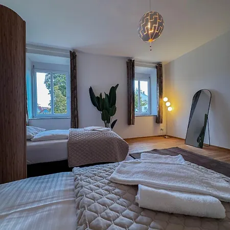 Evora Lux - Arcade - New - 4 Bedrooms - Modern *
