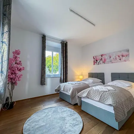 Lägenhet Evora Lux - Arcade - New - 4 Bedrooms - Modern *