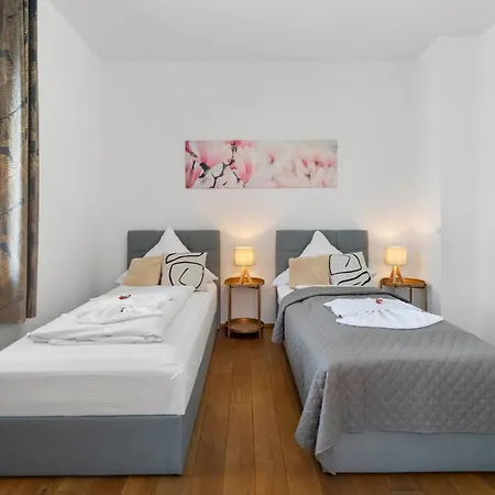 Adn Evora - Arcade - New - 4 Bedrooms - Modern Apartamento Burgau
