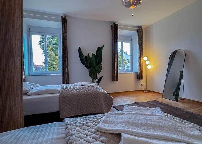 Evora Lux - Arcade - New - 4 Bedrooms - Modern *