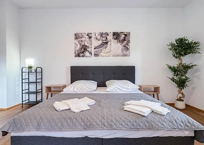 Evora Lux - Arcade - New - 4 Bedrooms - Modern