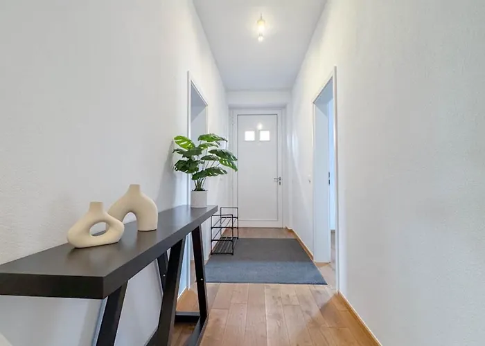 Evora Lux - Arcade - New - 4 Bedrooms - Modern *